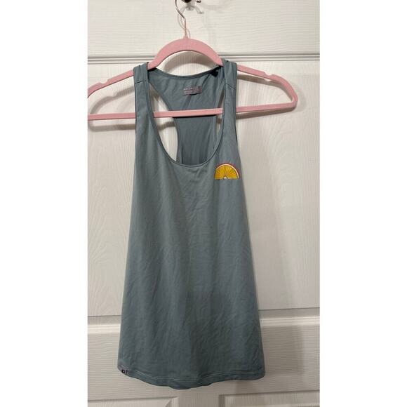 Pearl Izumi Women's Midland Graphic UPF Fast-Drying Tank in Dawn Grey Happy, L - Picture 3 of 9